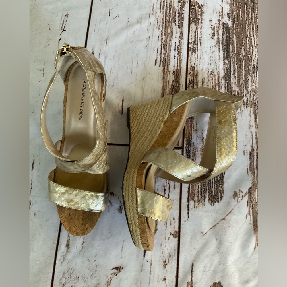 ADRIENNE VITTADINI GOLD SNAKESKIN‎ EMBOSSED STAPPY ESPADRILLES HEELED SANDALS